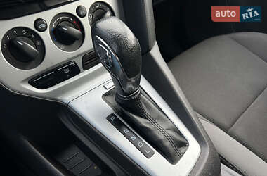 Седан Ford Focus 2012 в 