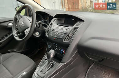 Хэтчбек Ford Focus 2017 в 