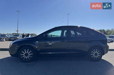Хэтчбек Ford Focus 2007 в 
