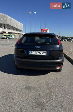 Хэтчбек Ford Focus 2007 в 
