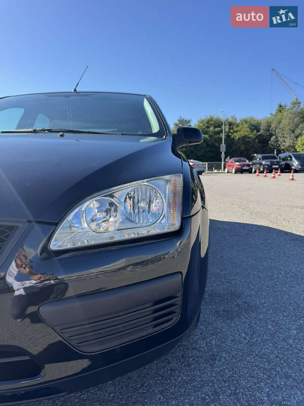 Хэтчбек Ford Focus 2007 в Львове