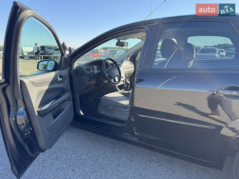 Хэтчбек Ford Focus 2007 в Львове