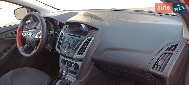 Седан Ford Focus 2011 в Николаеве