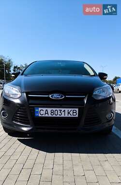 Седан Ford Focus 2014 в 