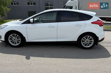 Хэтчбек Ford Focus 2016 в Черновцах