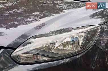 Седан Ford Focus 2013 в 