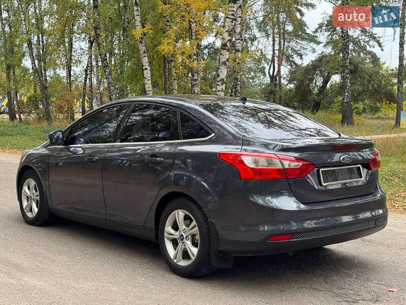 Седан Ford Focus 2013 в Охтирці