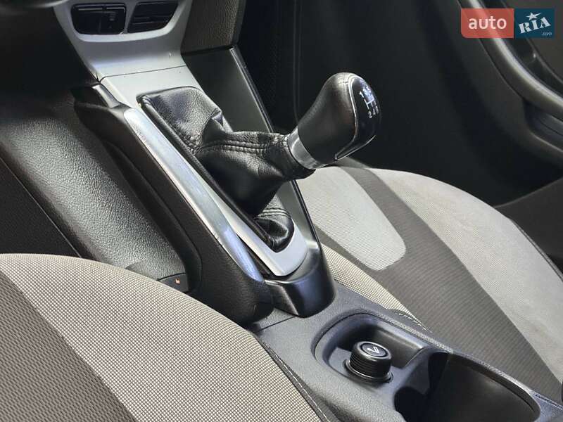 Седан Ford Focus 2013 в Охтирці