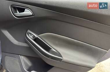 Седан Ford Focus 2013 в 