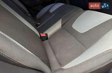 Седан Ford Focus 2013 в 