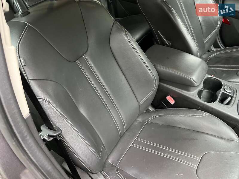 Хэтчбек Ford Focus 2011 в Киеве фото 17 Хэтчбек Ford Focus 2011 в Киеве