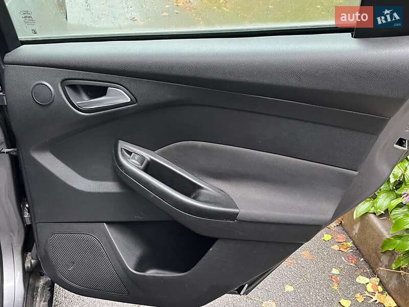 Хэтчбек Ford Focus 2011 в Киеве фото 23 Хэтчбек Ford Focus 2011 в Киеве