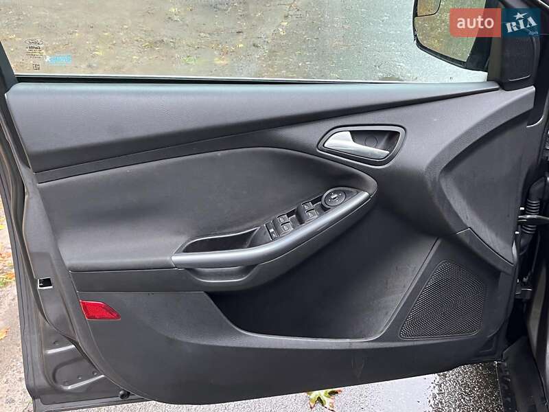 Хэтчбек Ford Focus 2011 в Киеве фото 27 Хэтчбек Ford Focus 2011 в Киеве