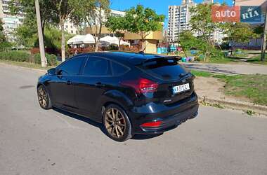 Хэтчбек Ford Focus 2017 в 