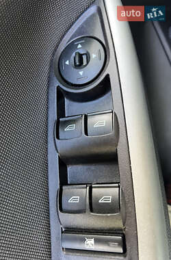 Седан Ford Focus 2013 в 