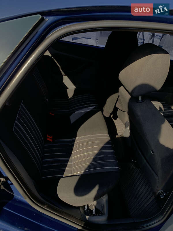 Хэтчбек Ford Focus 2011 в Полтаве