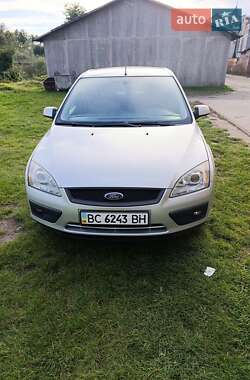 Хэтчбек Ford Focus 2007 в 