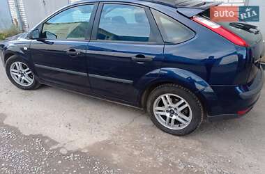 Хэтчбек Ford Focus 2006 в 