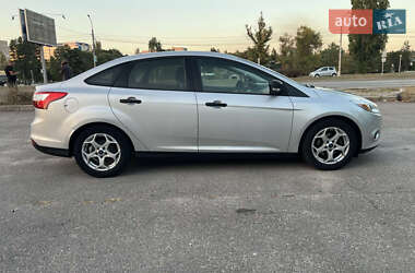 Седан Ford Focus 2012 в 