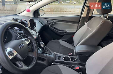 Седан Ford Focus 2012 в 