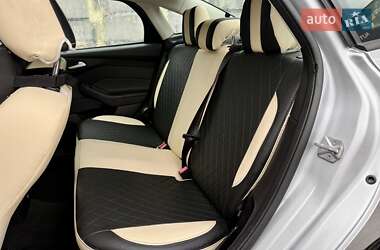 Седан Ford Focus 2013 в 
