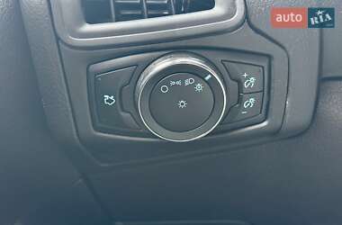 Седан Ford Focus 2013 в 