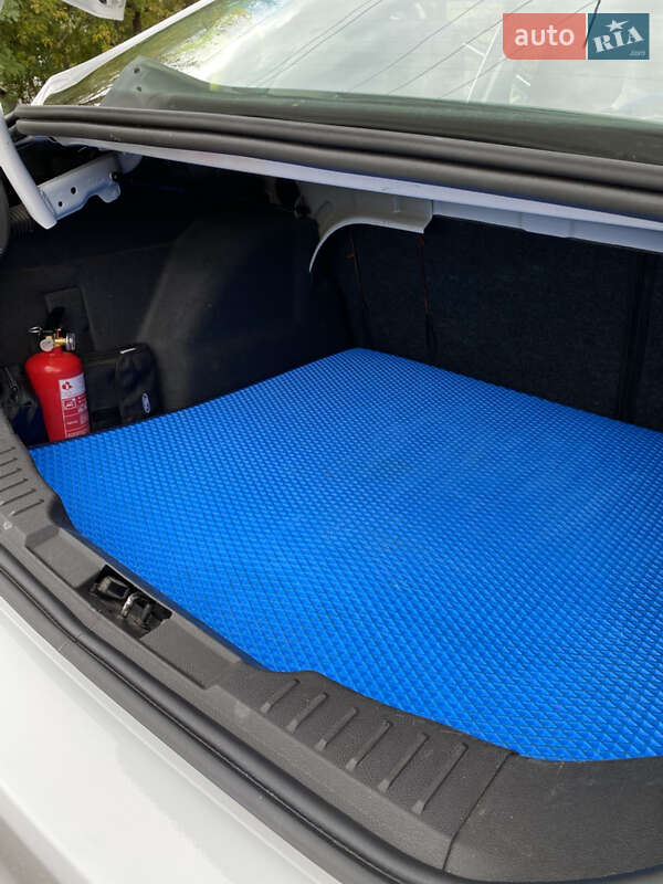 Седан Ford Focus 2016 в Кропивницком фото 12 Седан Ford Focus 2016 в Кропивницком