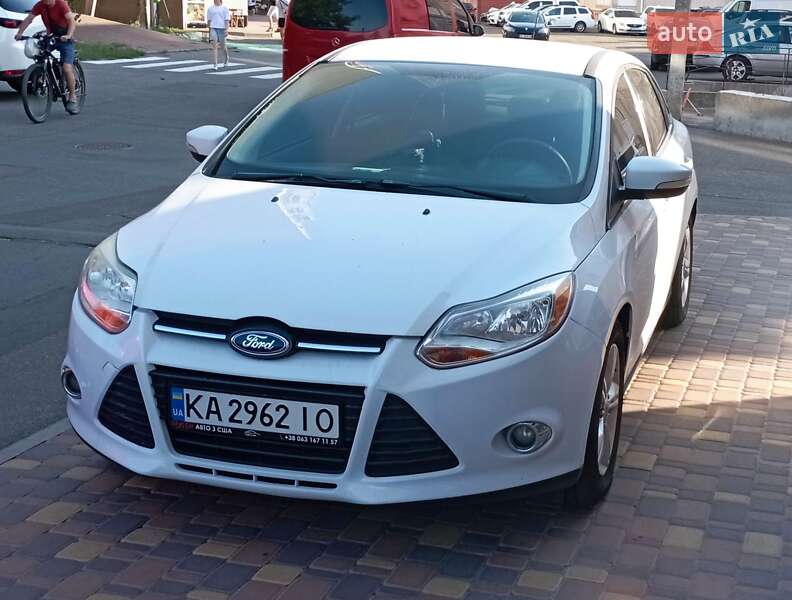 Седан Ford Focus 2013 в Вишневом