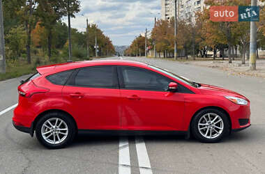 Хэтчбек Ford Focus 2017 в 