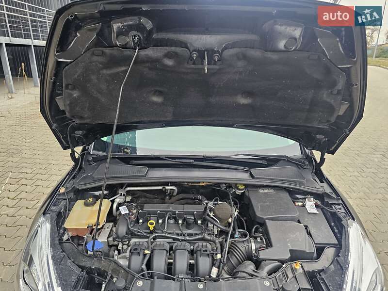 Седан Ford Focus 2016 в Киеве