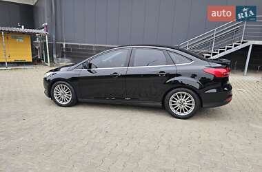 Седан Ford Focus 2016 в Киеве