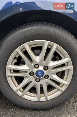 Универсал Ford Focus 2012 в 
