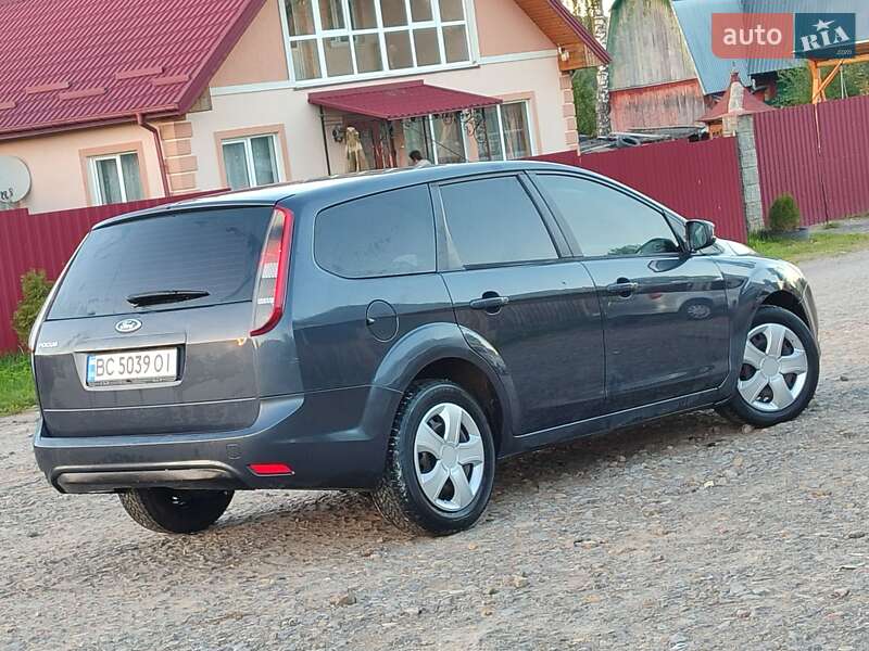 Универсал Ford Focus 2010 в Старом Самборе