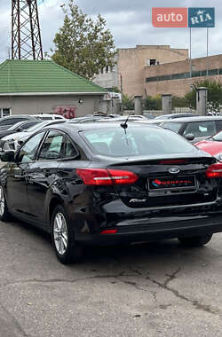 Седан Ford Focus 2018 в 