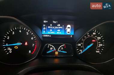 Седан Ford Focus 2015 в 