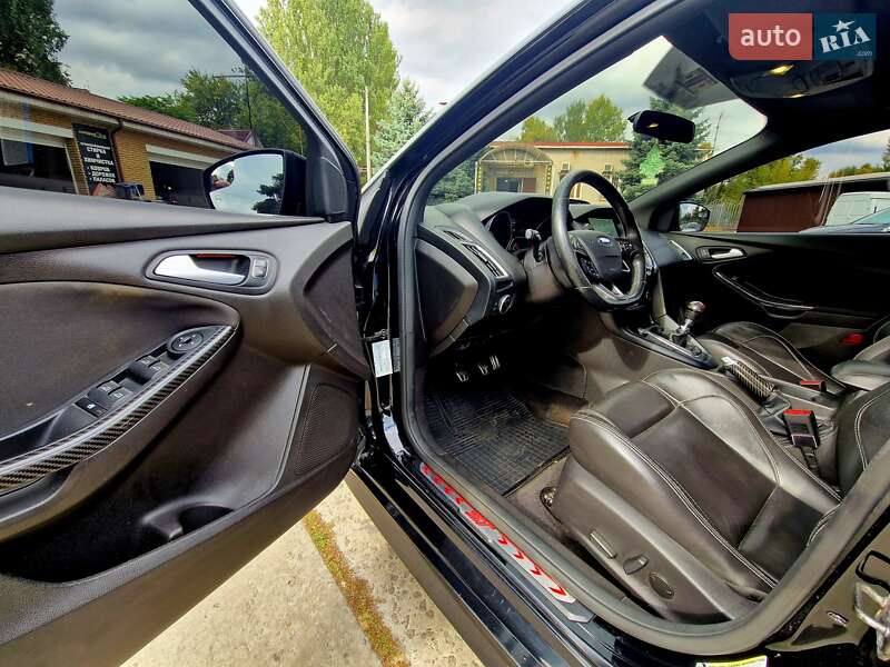 Хэтчбек Ford Focus 2017 в Днепре