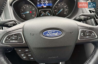 Седан Ford Focus 2018 в 