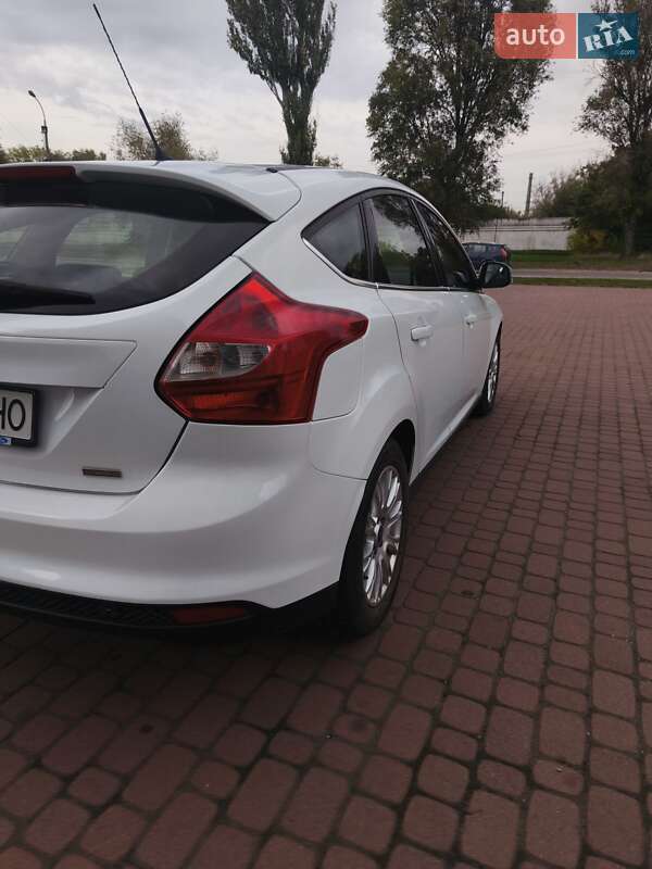 Хэтчбек Ford Focus 2014 в Каменском