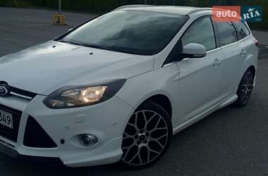 Универсал Ford Focus 2012 в 