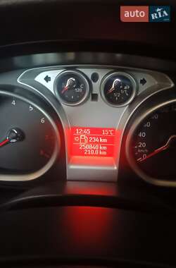 Универсал Ford Focus 2010 в 