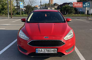 Хэтчбек Ford Focus 2015 в 