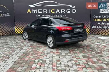 Седан Ford Focus 2015 в 