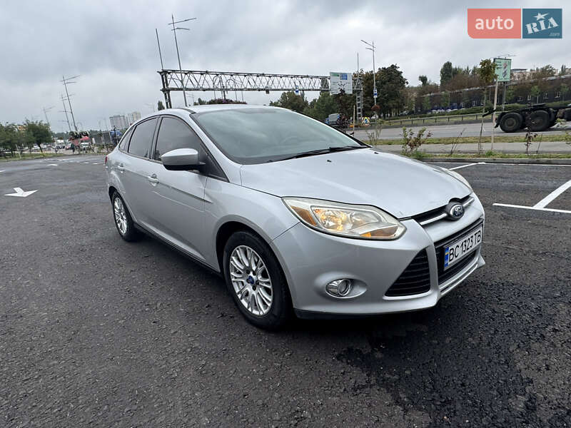 Седан Ford Focus 2011 в Киеве фото 2 Седан Ford Focus 2011 в Киеве