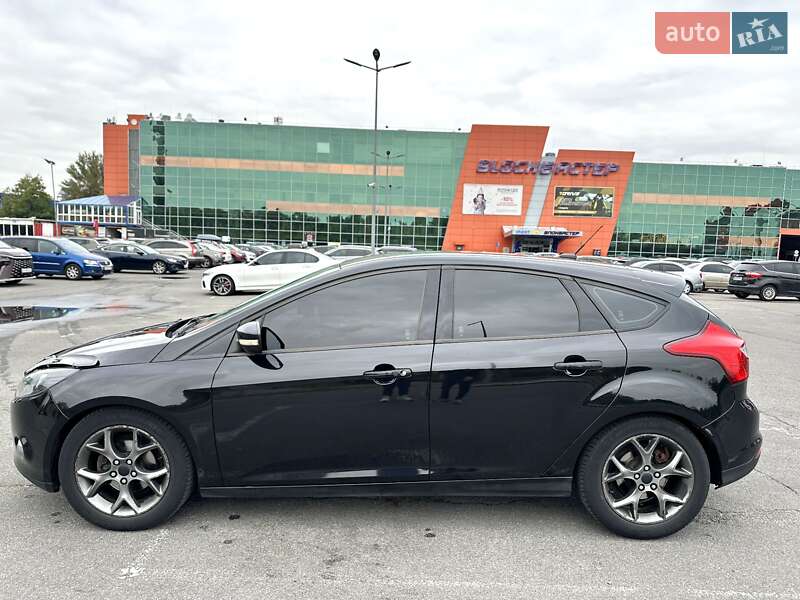 Хэтчбек Ford Focus 2013 в Киеве