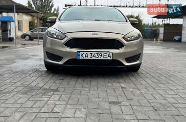 Седан Ford Focus 2014 в  фото 4 Седан Ford Focus 2014 в