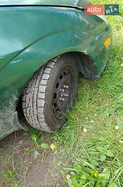 Седан Ford Focus 2000 в 