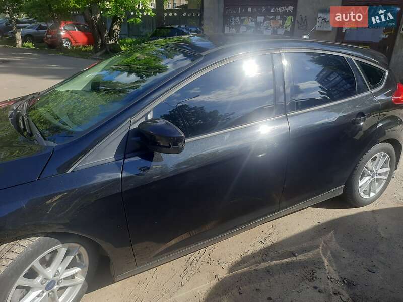 Хэтчбек Ford Focus 2015 в Киеве фото 6 Хэтчбек Ford Focus 2015 в Киеве