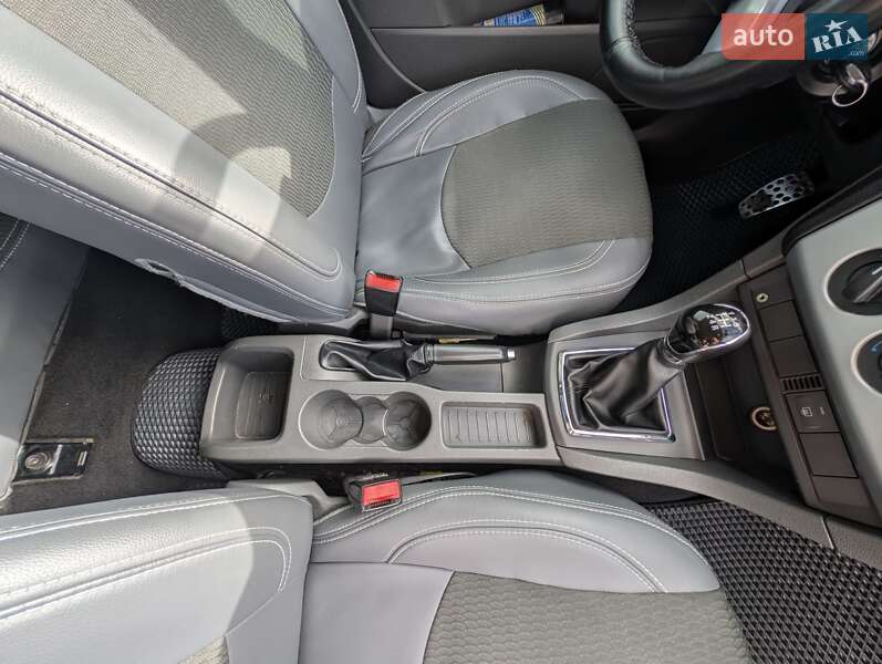 Хэтчбек Ford Focus 2007 в Ровно