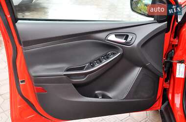 Седан Ford Focus 2014 в 