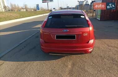 Хэтчбек Ford Focus 2007 в 
